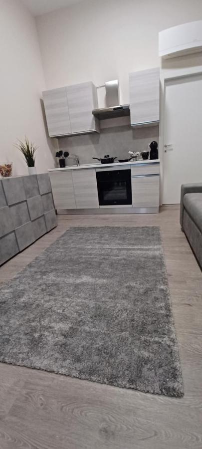 Apartamento La Casa Di Peppe Bari Exterior foto