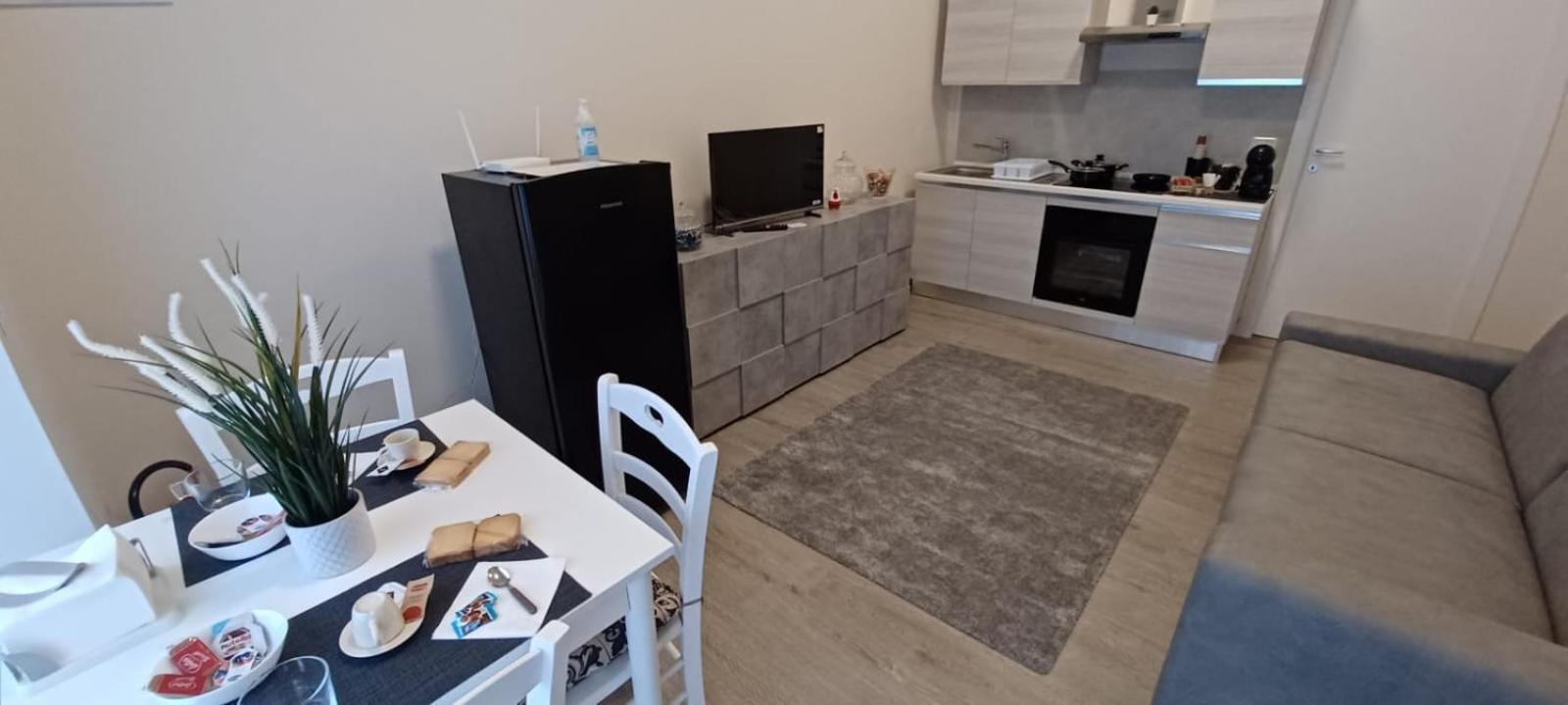Apartamento La Casa Di Peppe Bari Exterior foto